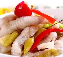 Sichuan-style Pickled Chicken Feet