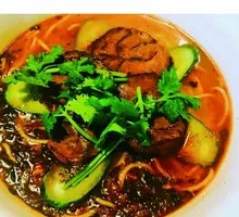 Sour Cabbage Beef Rice Noodles