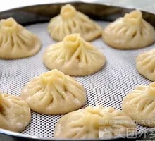 Hong Kong-style Soup Dumplings