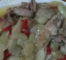 Young Ginger Stir-Fried Pork Slices