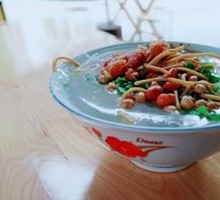 Stewed Intestine Tofu Pudding