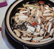 Mushroom Soup with Pork Ribs