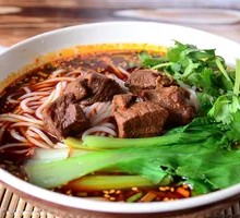 Braised Beef and Bamboo Shoot Noodles