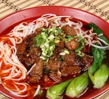 Braised Pork Hot Pot Rice Noodles