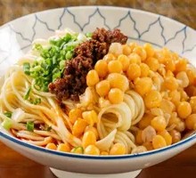 Spicy Pork Sauce Noodles