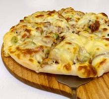 Creamy Mushroom Pizza