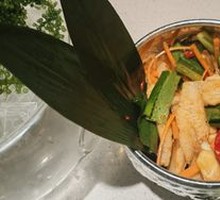 Spicy Sour Lemon Chicken Feet