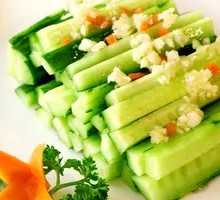 Garlic Cucumber Salad