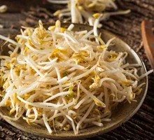 Bean sprouts
