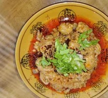 Steamed Pork Intestines with Rice Flour