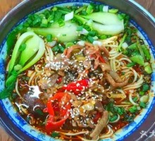 Special Chicken Offal Noodles