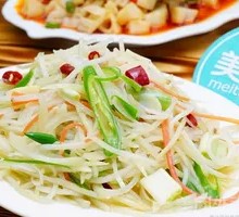 Pickled Chili Potato Shreds