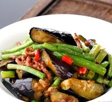 Stir-Fried Bitter Melon with Eggplant