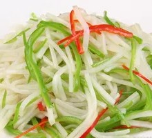 Sliced Potatoes with Green Pepper