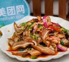 Spicy Eel Slice Salad