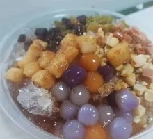 Glutinous Rice Cake with Ice Jelly