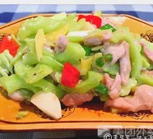 Bitter Melon with Pork Slices