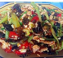 Fish-Flavored Shredded Pork