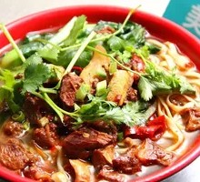 Pickled Chili Beef Offal Noodles