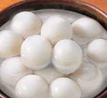 Glutinous Rice Balls in Fermented Rice Soup