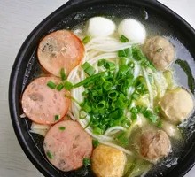 Three Delicacies Rice Noodles