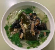 Special Traditional Soup Noodles with Meat Sauce