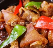 Braised Pig Trotters in Brown Sauce