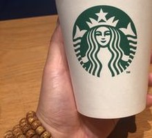 Pomegranate Matcha Latte