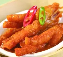 Steamed Chicken Feet in Sauce