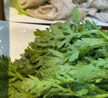 Chinese chrysanthemum greens