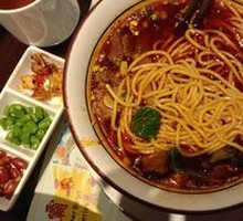 Braised Pork Rib Noodles