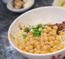 Noodles with Mixed Ingredients