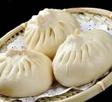 Spicy Green Bean Pork Dumplings