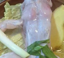 Fresh Frog with Spicy Sauce