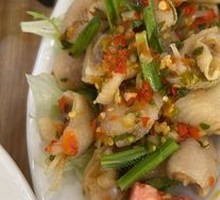 Thai Sour and Spicy Chicken Tendons
