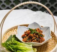 Stir-fried Pork with Thai Basil