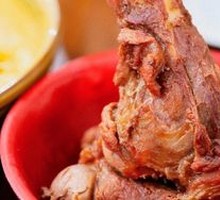 Sauce-Flavored Bone Sticks