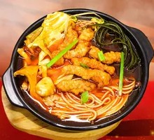 Old Hot Pot Pork Belly Noodles