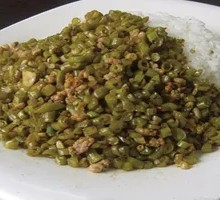 Stewed Pork with Green Beans Rice Bowl
