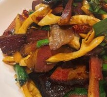 Bamboo Shoots Stir-Fried with Preserved Pork