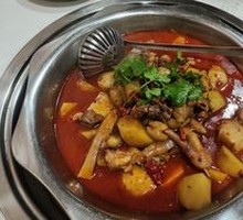 Fatty Intestine with Bamboo Shoots and Taro Chicken