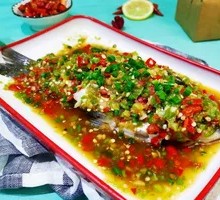 Cold-mixed crucian carp