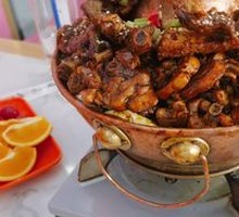Spare Ribs and Chicken Pot