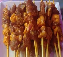 Charcoal-grilled Lamb Skewers
