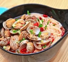 Spicy Mussels Rice Noodles