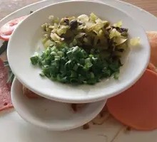 Traditional Crossing-the-Bridge Rice Noodles
