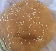 Pineapple Brown Rice Beef Burger