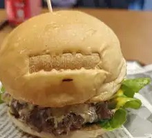 Hawaiian Beef Burger