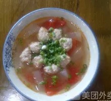 Tomato and Winter Melon Meatball Soup with Rice