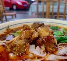Braised Pork Rib Noodles